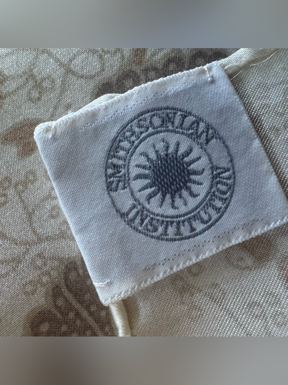 Vintage Smithsonian Institution 100% Silk Botanical Floral Scarf Made in Japan - Picture 6 of 10